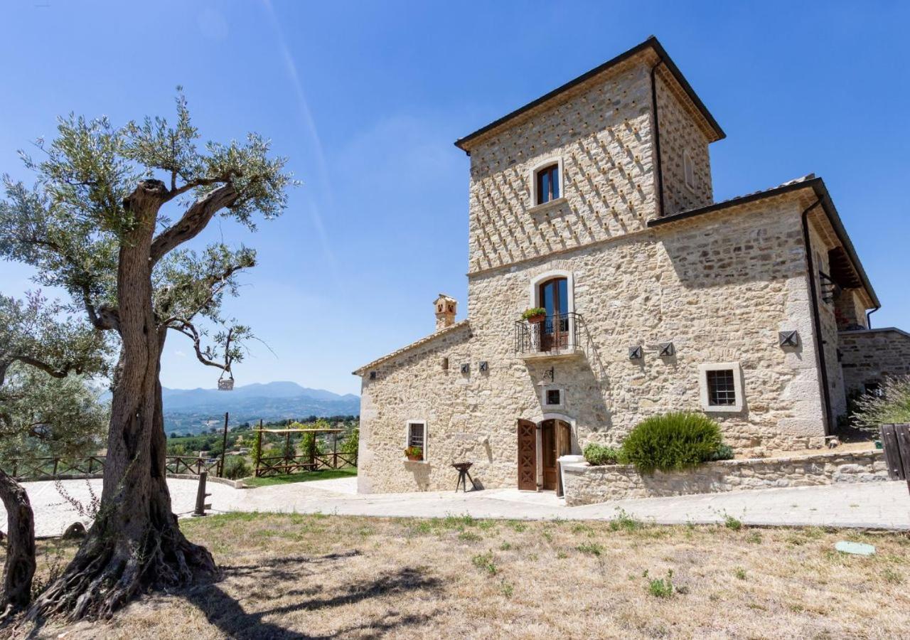 Agriturismo Torre Gialluise Gesualdo Luaran gambar