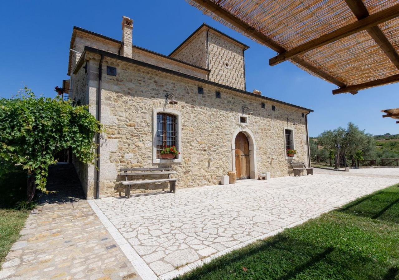 Agriturismo Torre Gialluise Gesualdo Luaran gambar