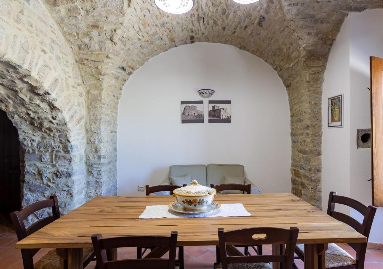 Agriturismo Torre Gialluise Gesualdo Luaran gambar