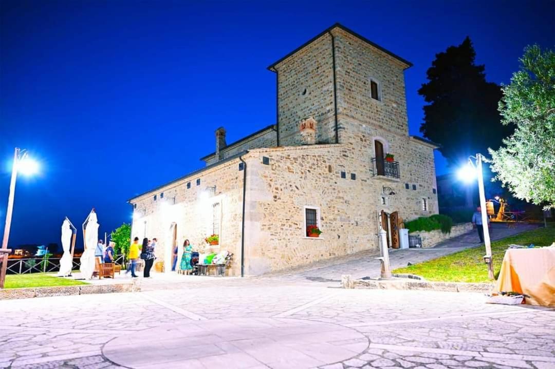 Agriturismo Torre Gialluise Gesualdo Luaran gambar