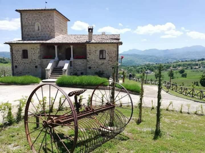 Agriturismo Torre Gialluise Gesualdo Luaran gambar