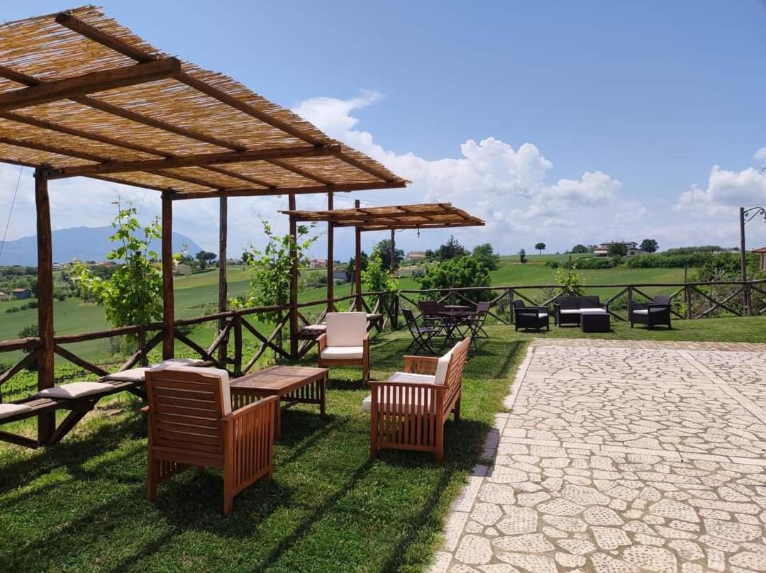 Agriturismo Torre Gialluise Gesualdo Luaran gambar