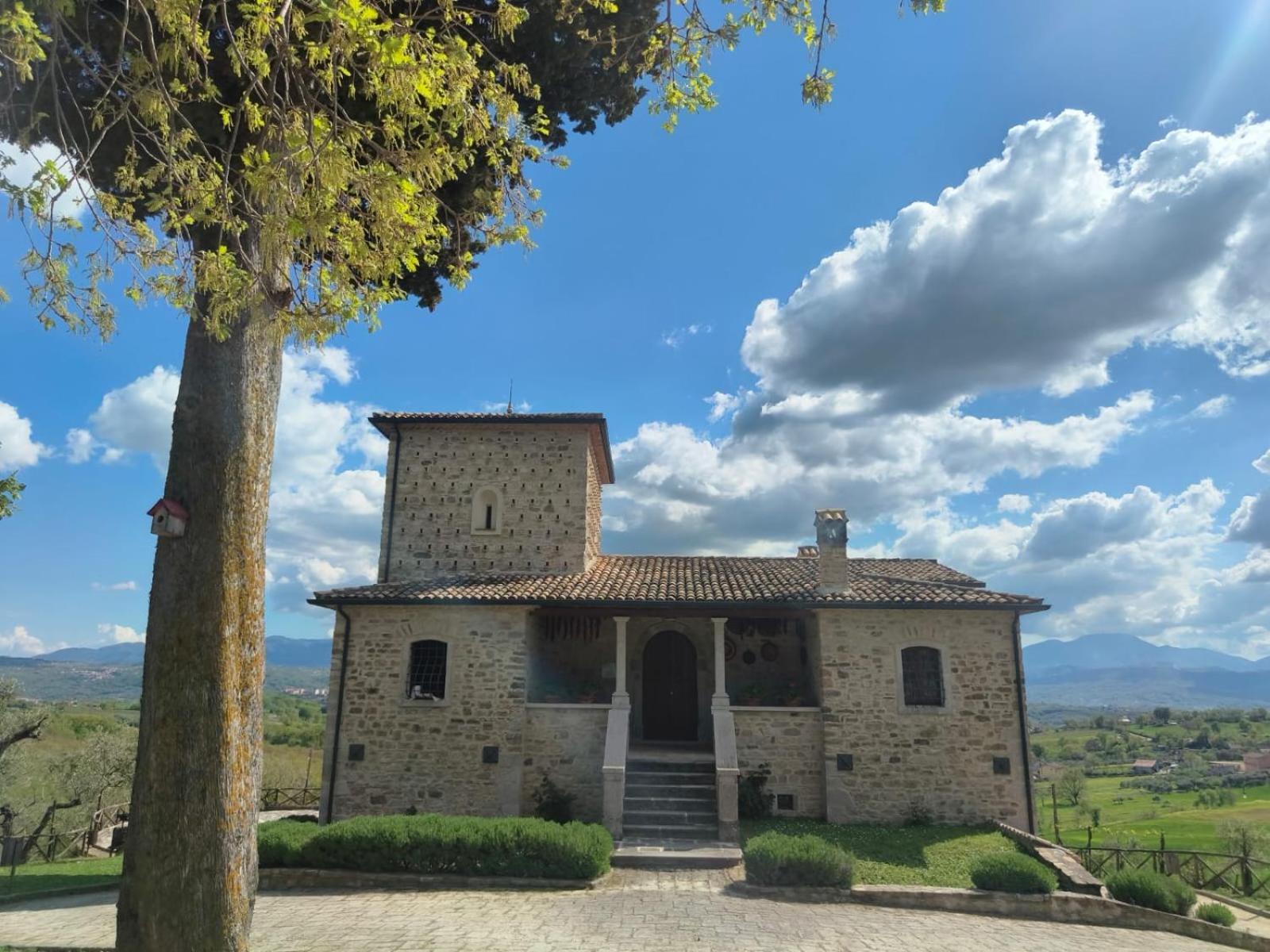 Agriturismo Torre Gialluise Gesualdo Luaran gambar